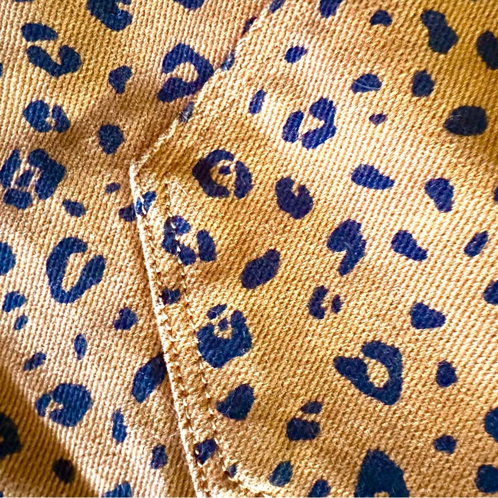 Aritzia Sunday Best Cheetah-print Jean Shorts, NWOT, 4 - Picture 4 of 5